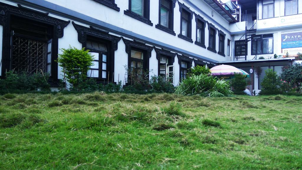 Hotel Heranya Kathmandu Bagian luar foto