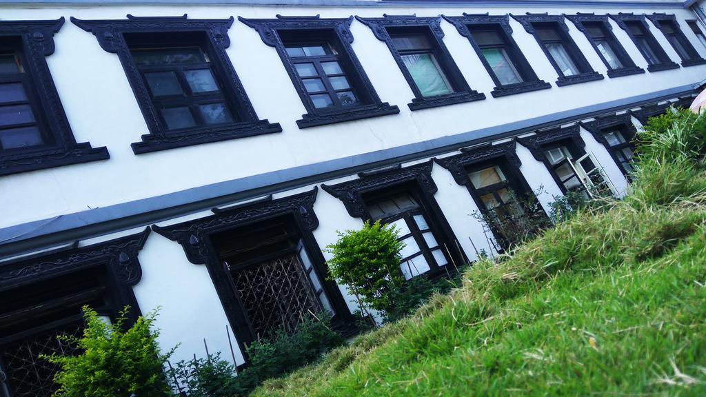 Hotel Heranya Kathmandu Bagian luar foto