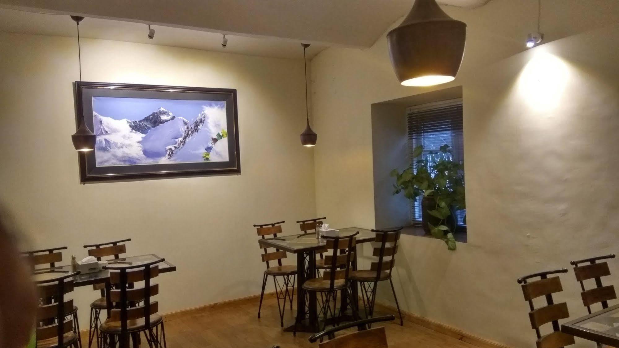 Hotel Heranya Kathmandu Bagian luar foto