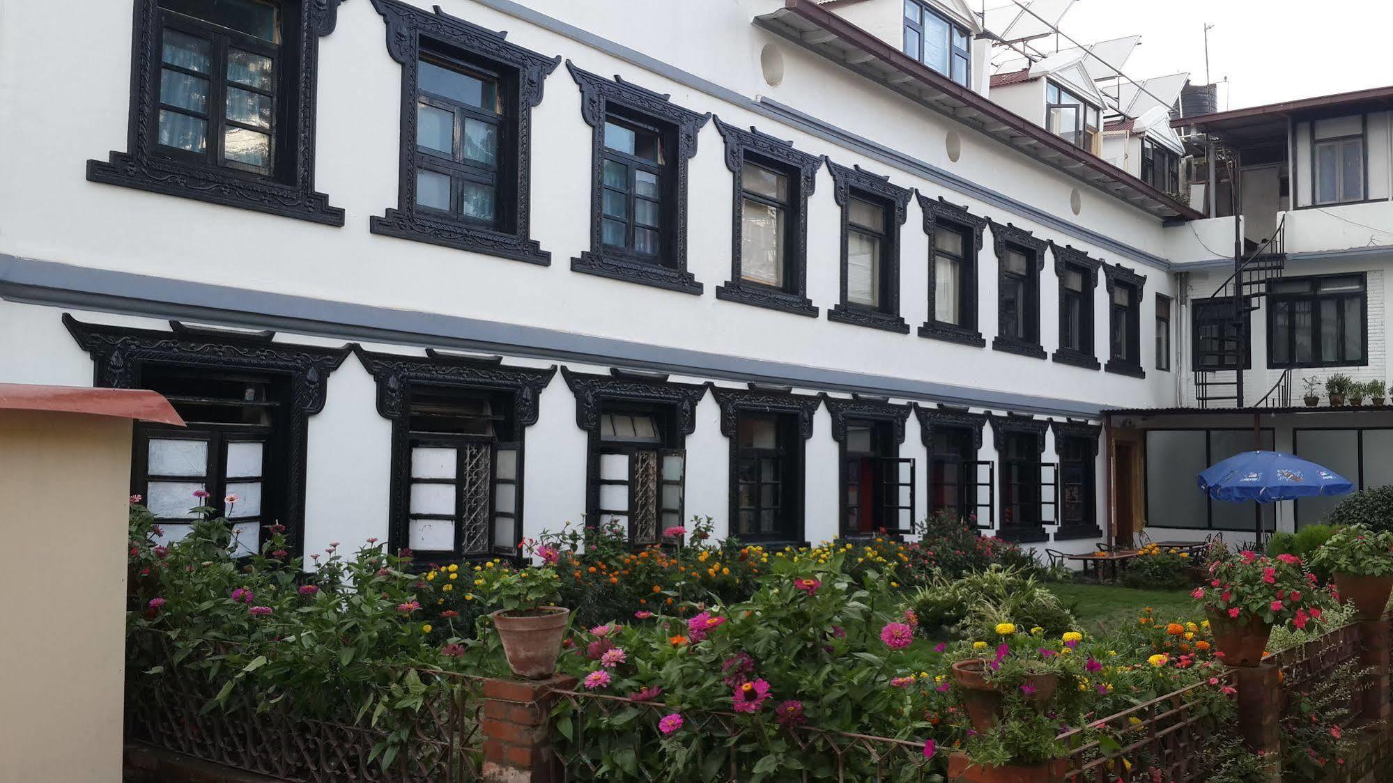 Hotel Heranya Kathmandu Bagian luar foto