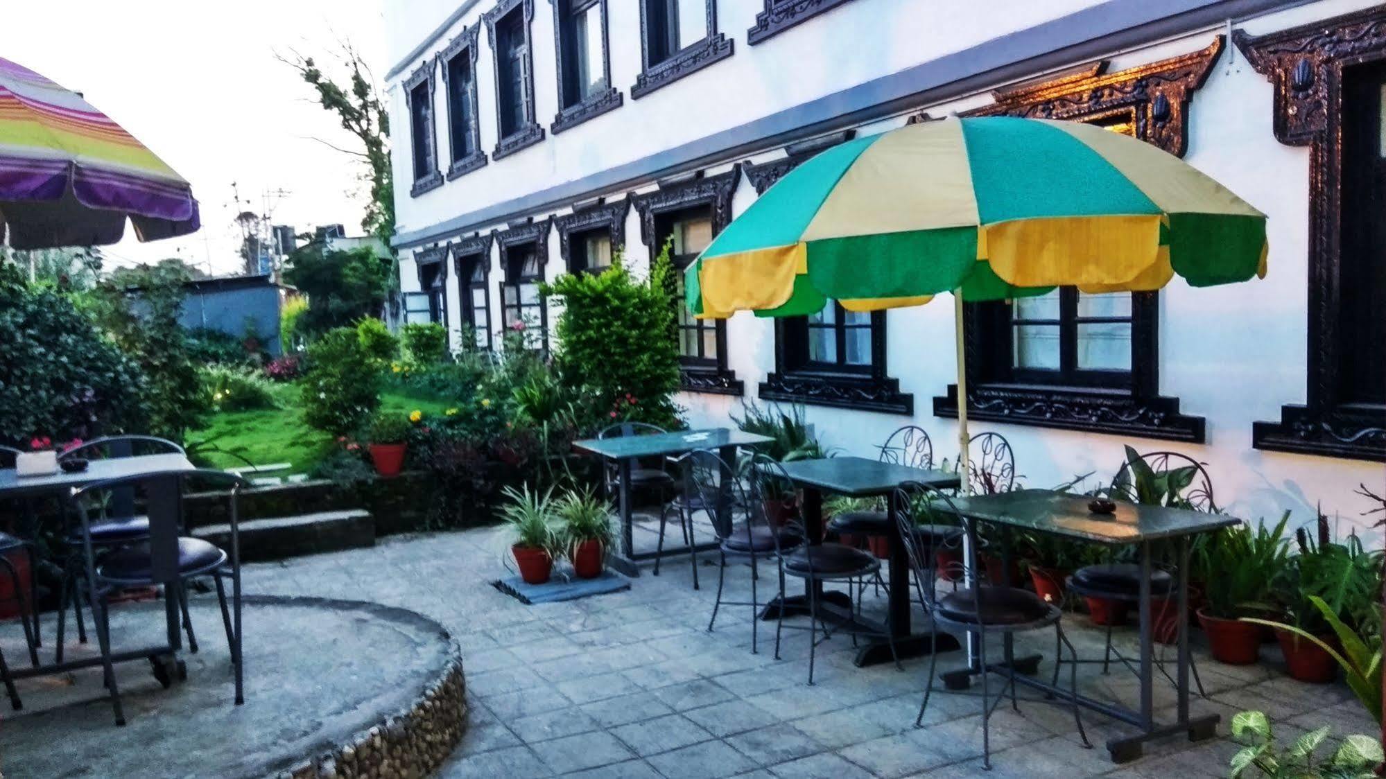 Hotel Heranya Kathmandu Bagian luar foto
